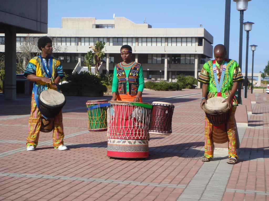 A group of South Africans playing for the international students on campus.