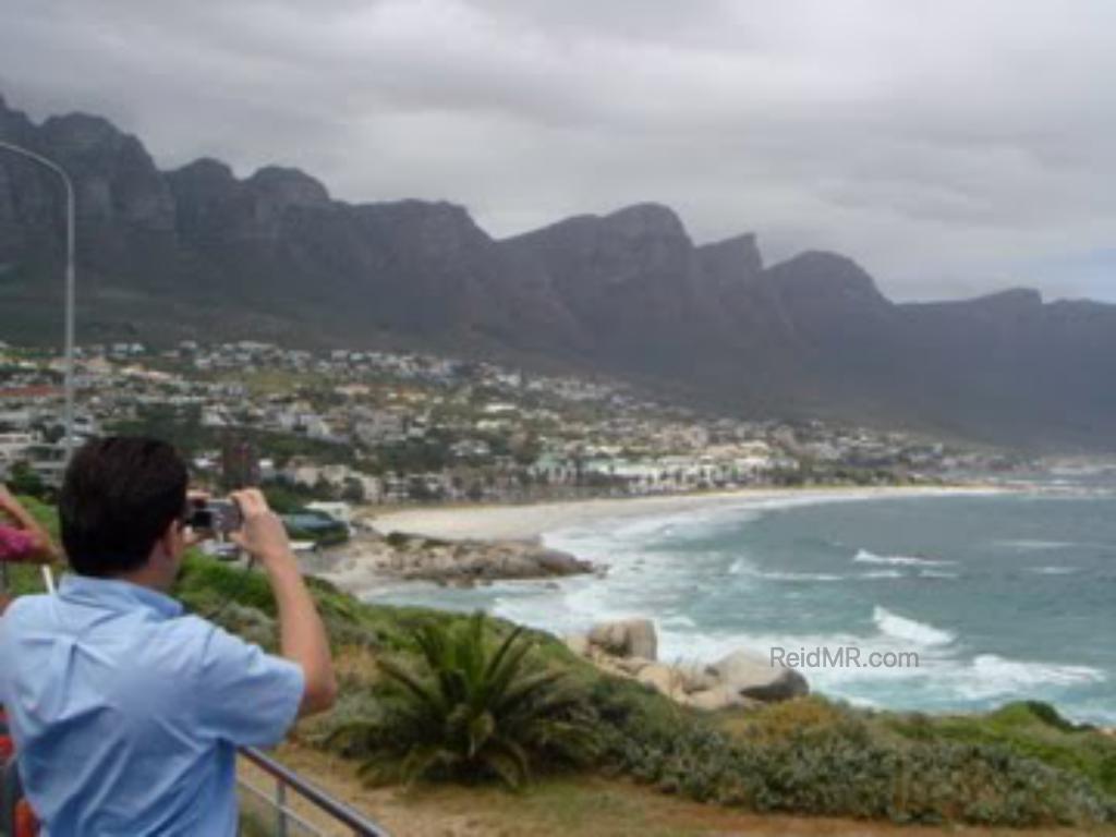 A nice view of the Twelve Apostle Mountain range, with Camps Bay and the ocean.