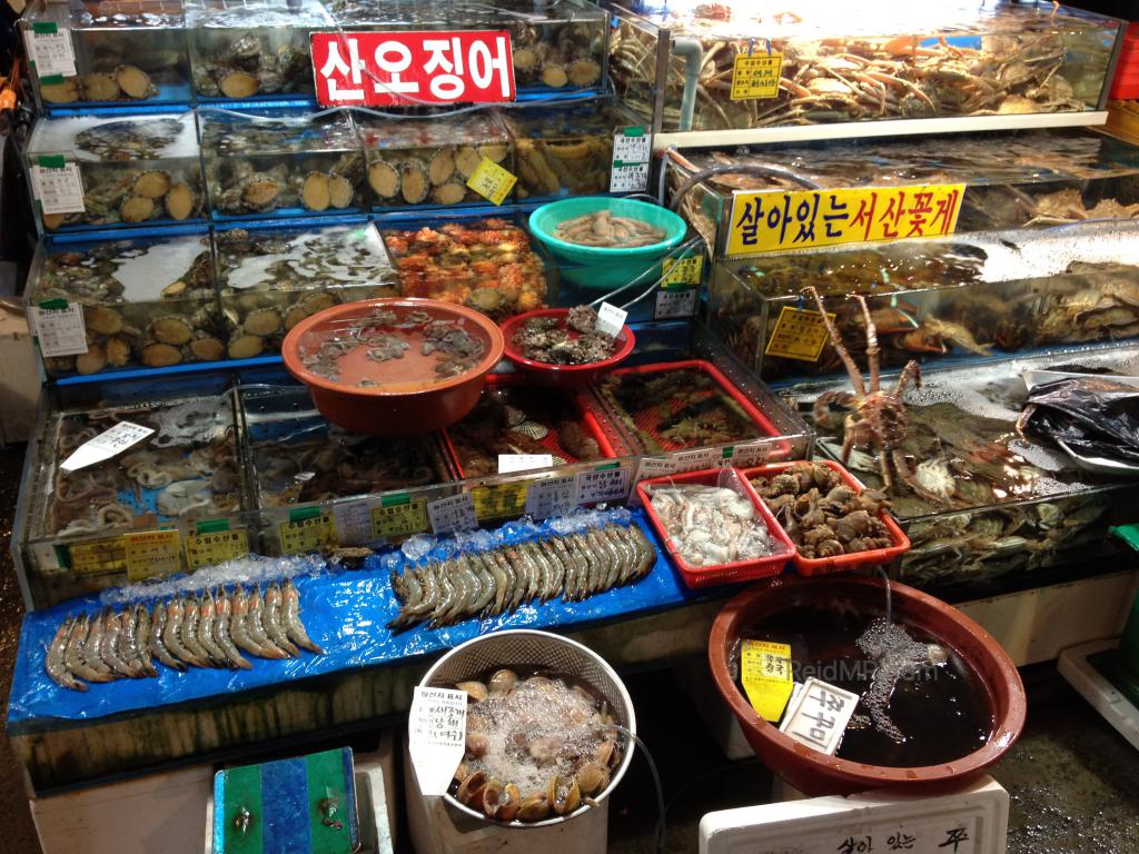 Fresh seafood market in Seoul