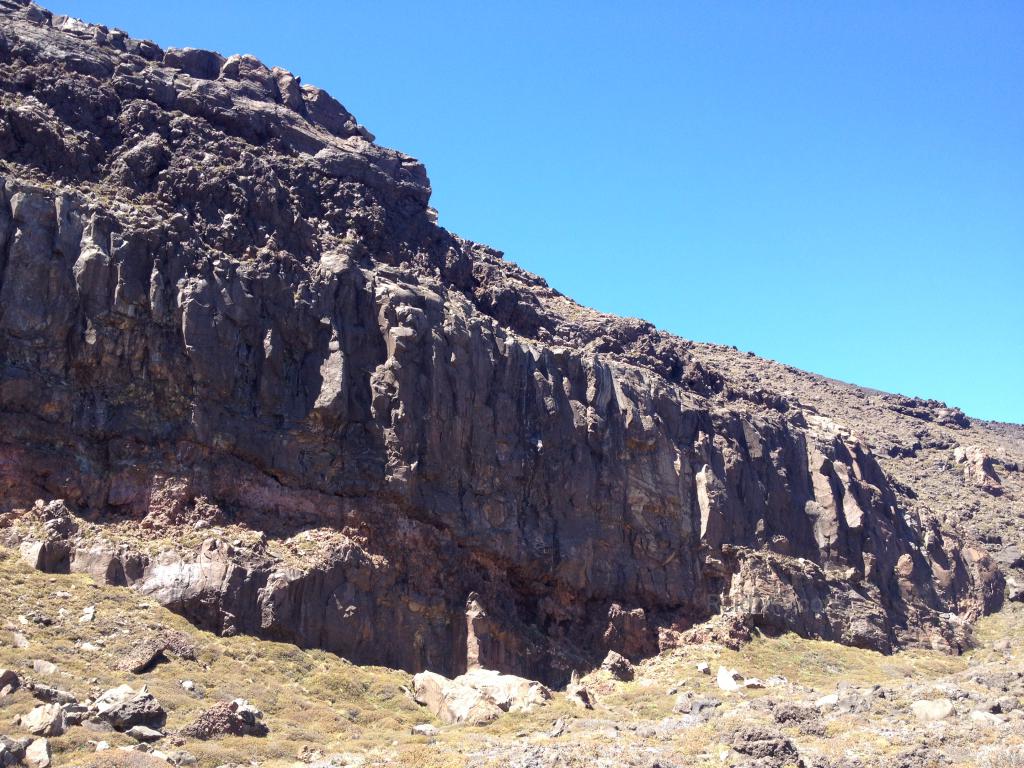 A rock cliff in Tongariro National Park